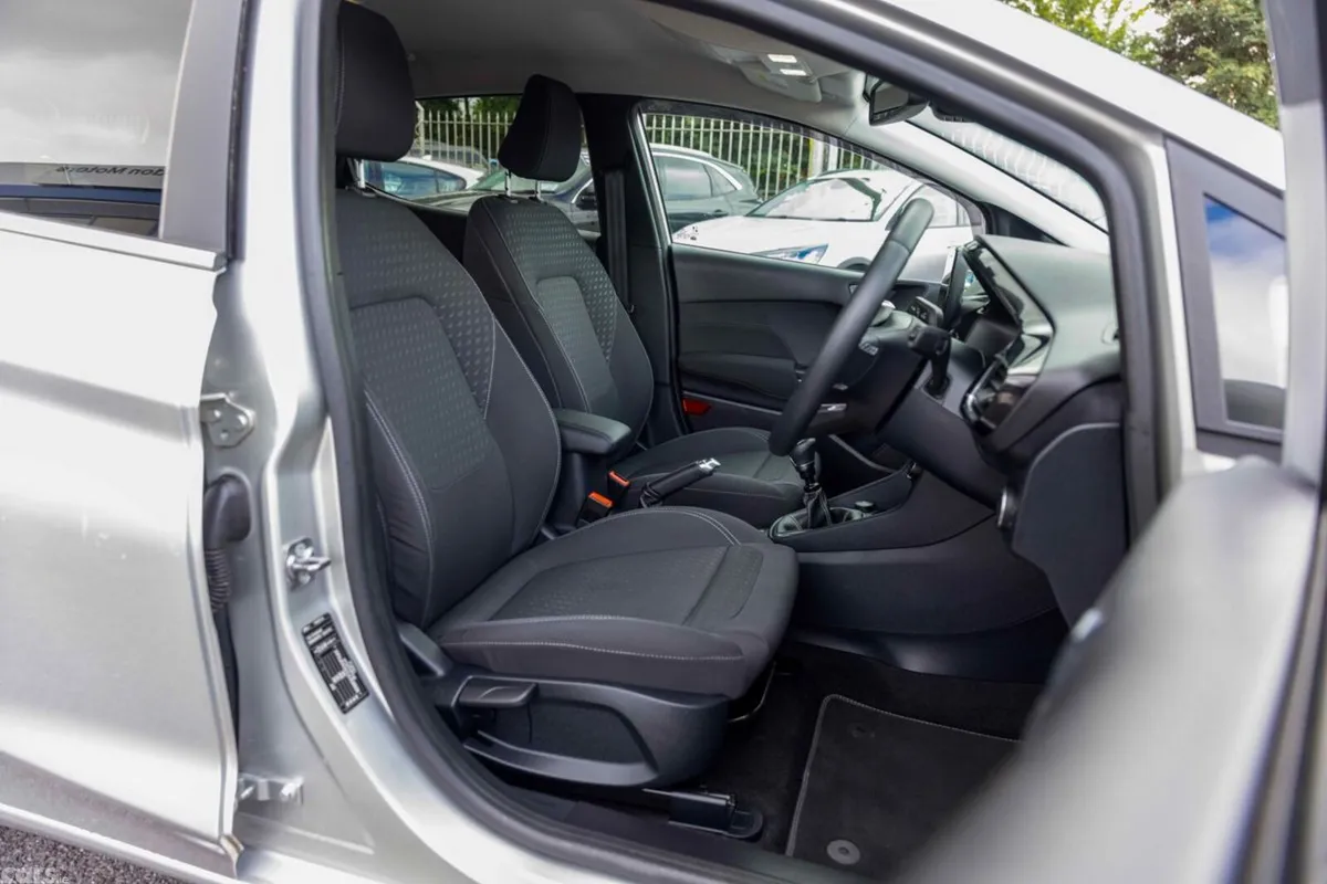 Ford Fiesta Hatchback, Petrol, 2021, Grey