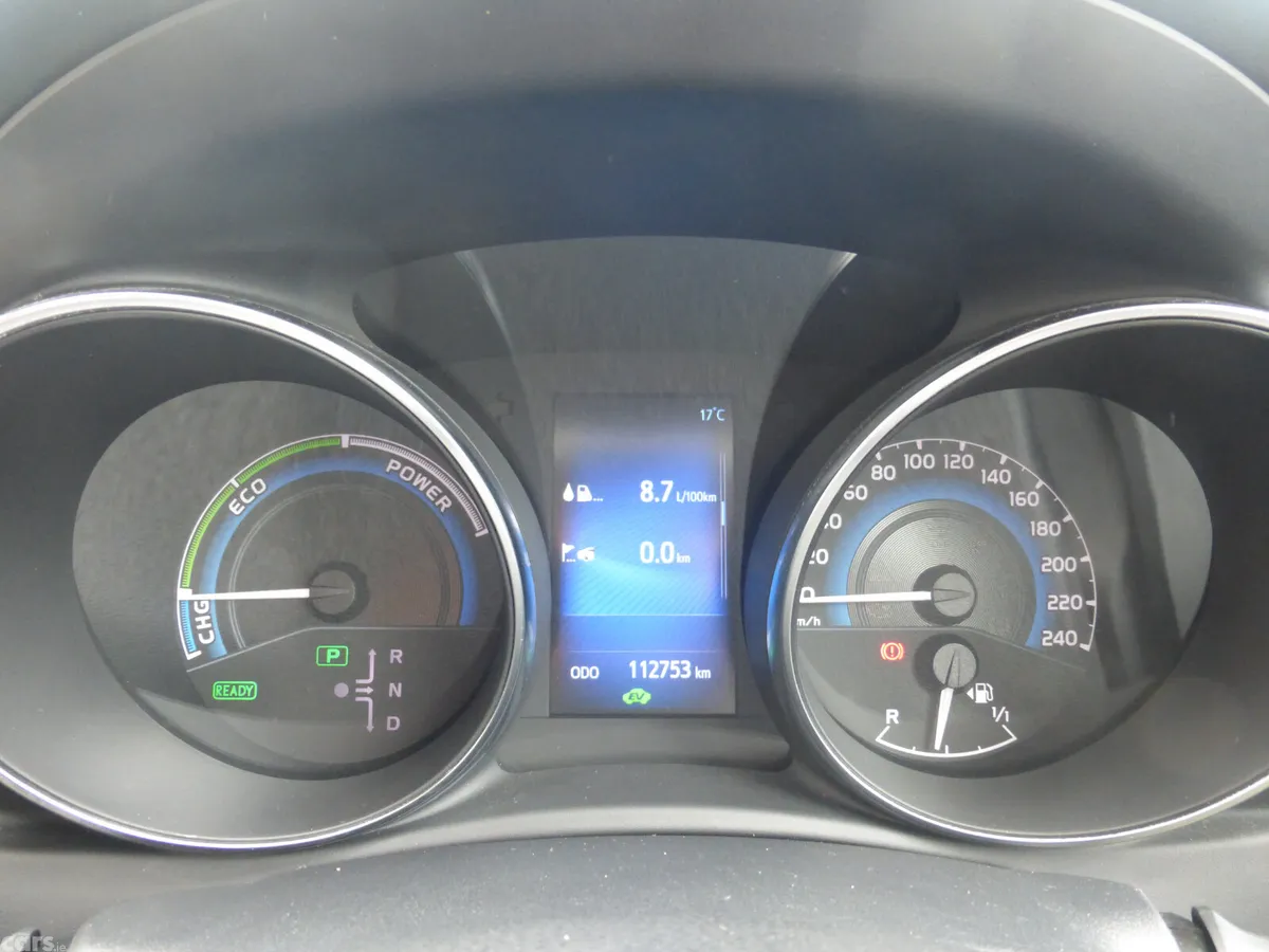 Toyota Auris MPV, Petrol Hybrid, 2018, Red
