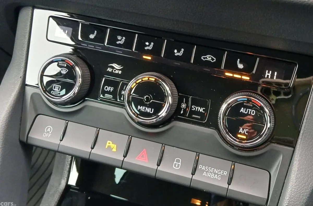 Skoda Karoq Estate, Diesel, 2025, Grey