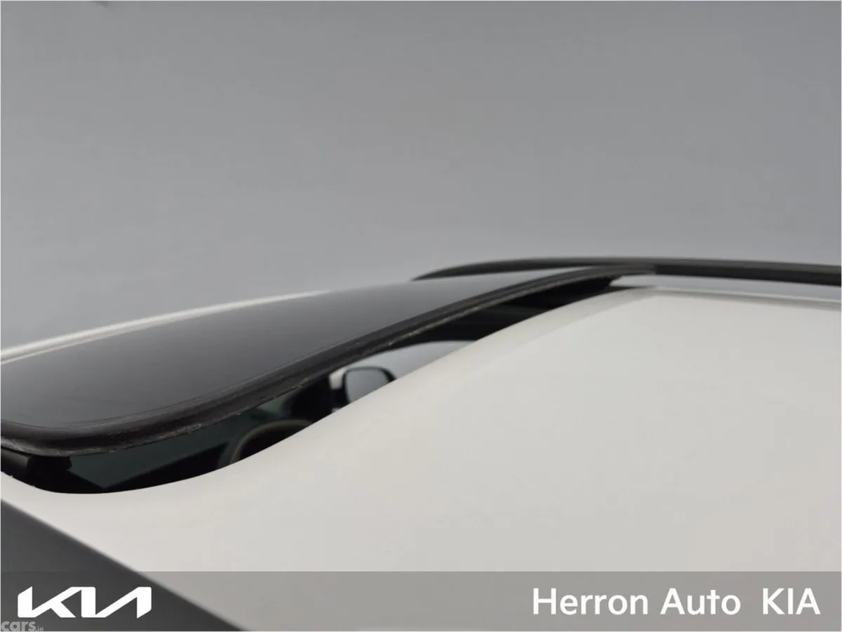 Kia Stonic Hatchback, Petrol, 2026, White