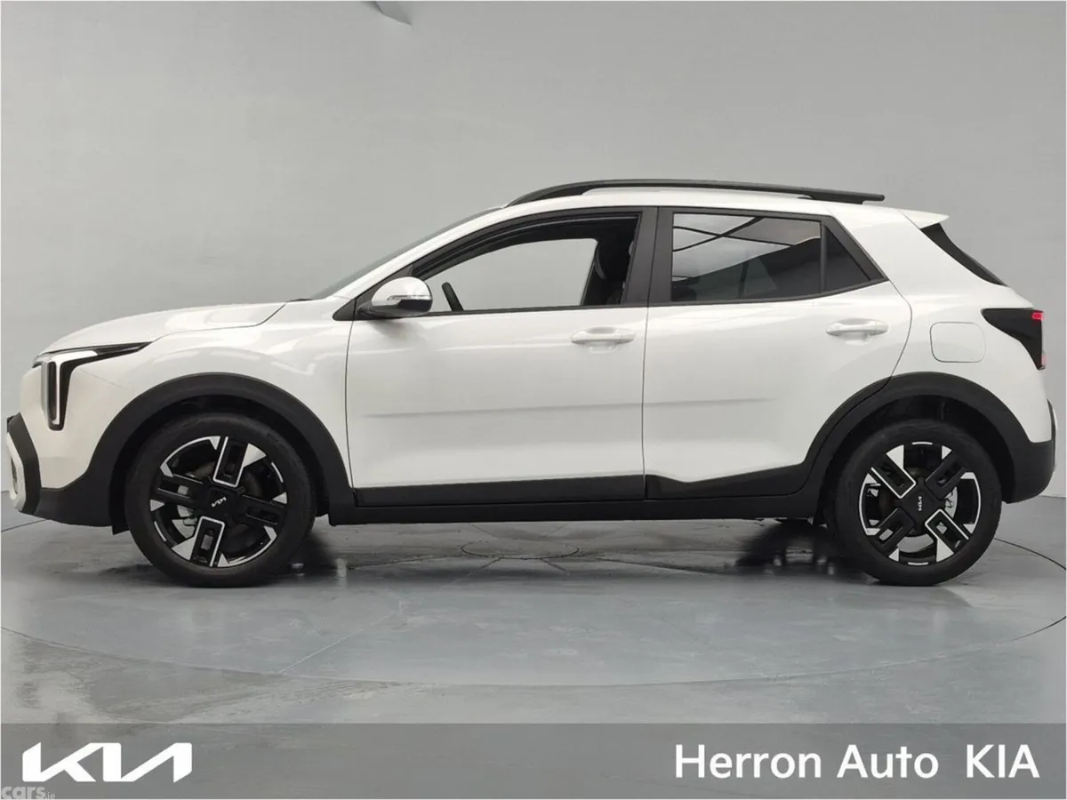 Kia Stonic Hatchback, Petrol, 2026, White