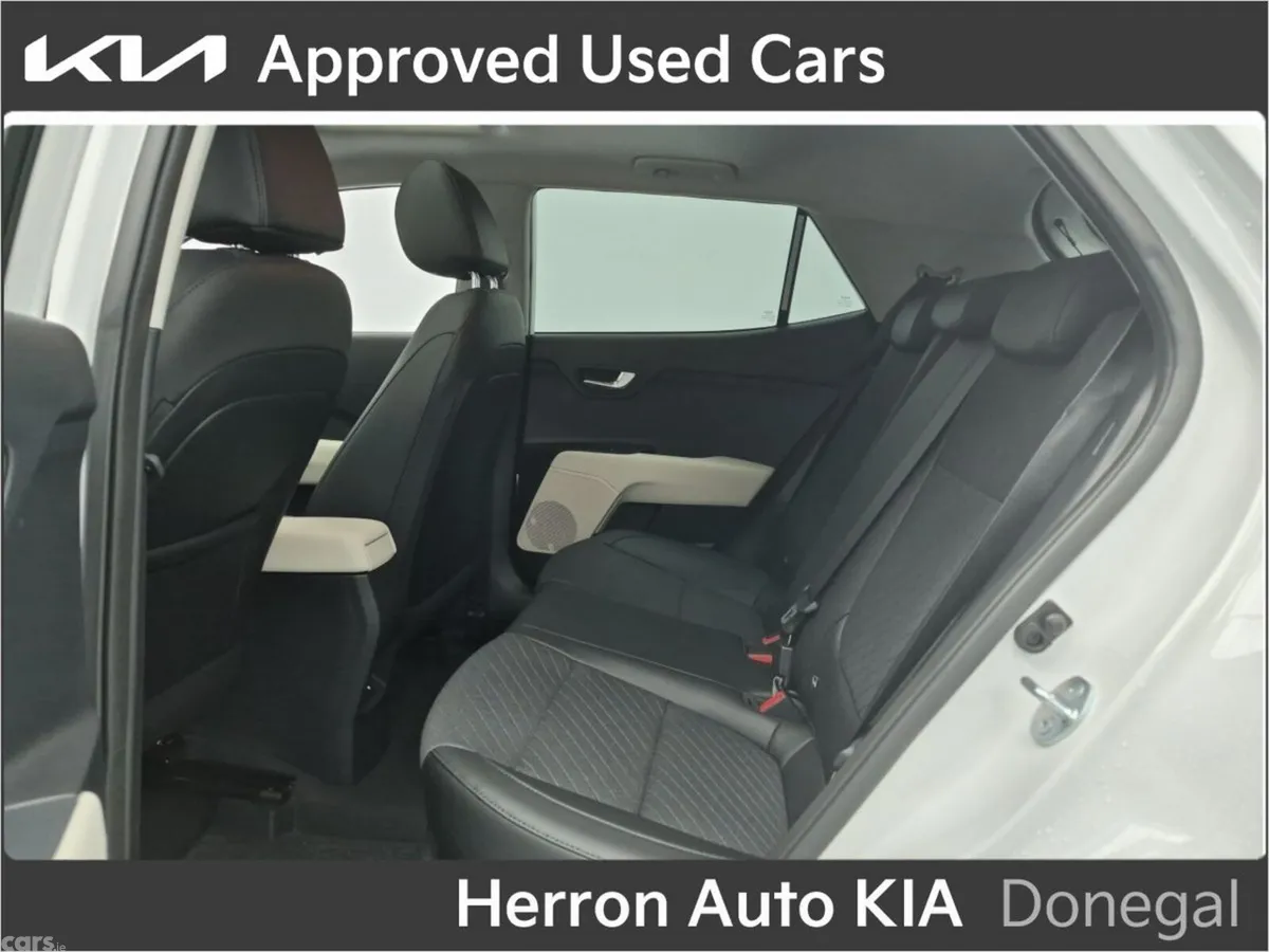 Kia Stonic Hatchback, Petrol, 2026, White