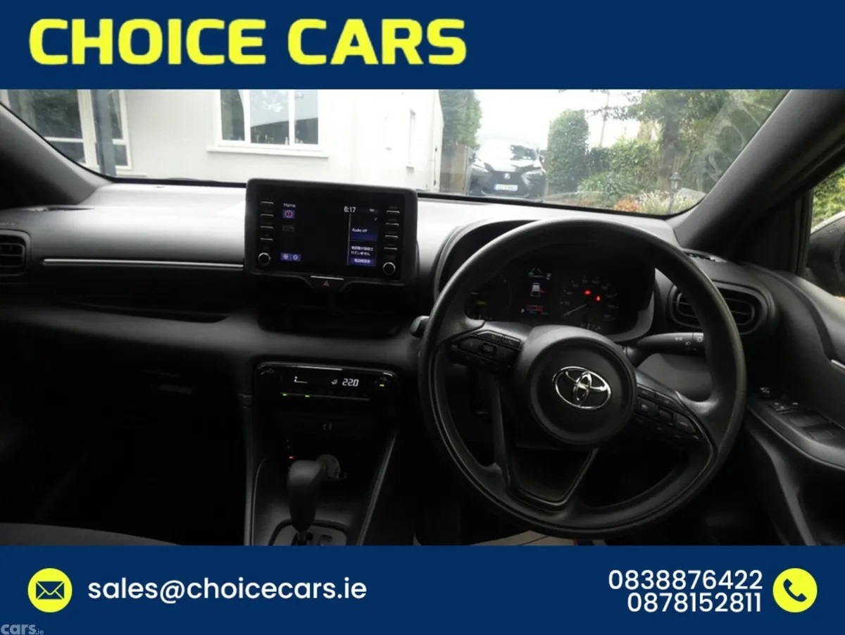 Toyota Yaris Hatchback, Petrol Hybrid, 2021, Bronze