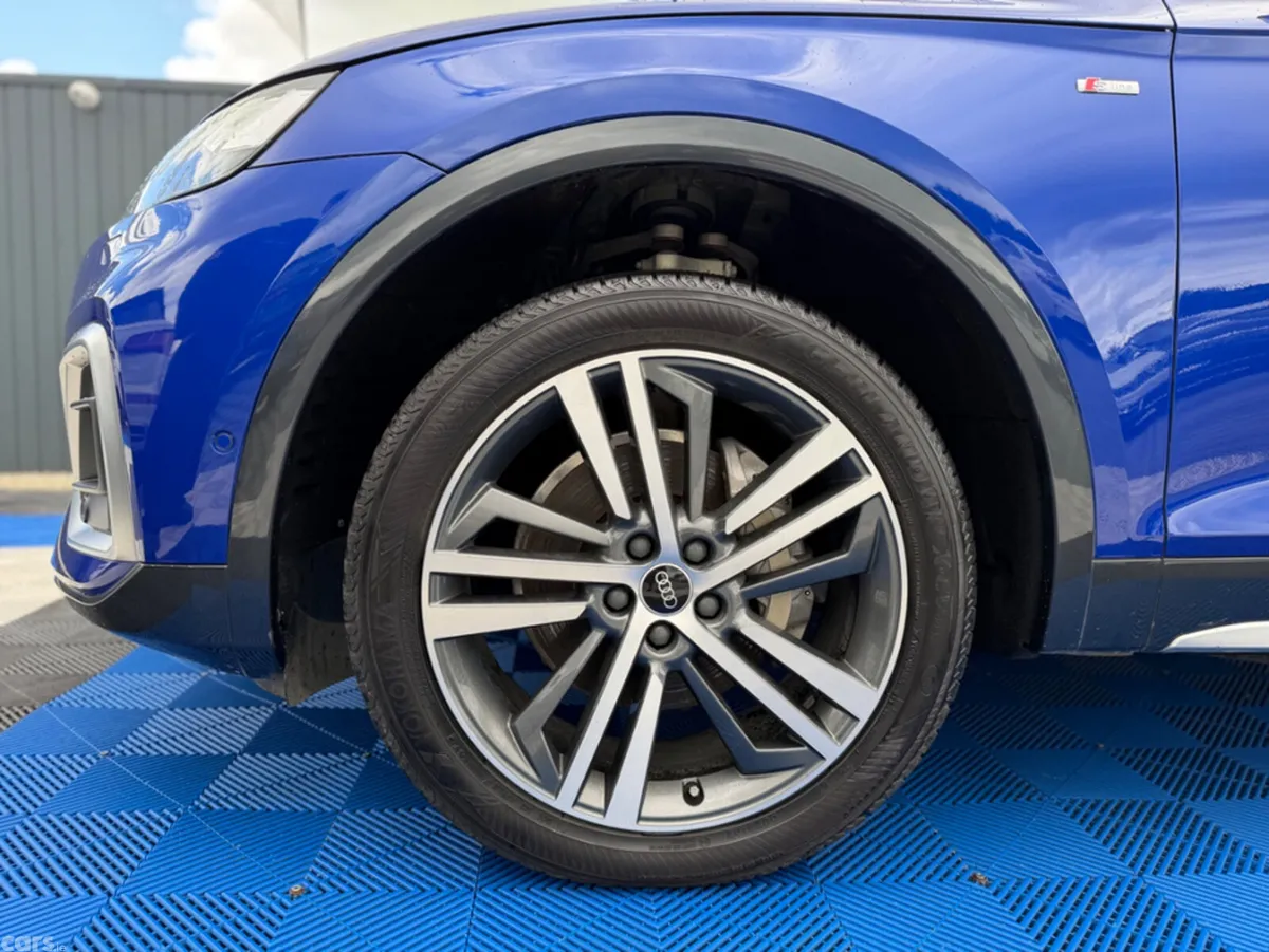 Audi Q5 SUV, Diesel, 2022, Blue