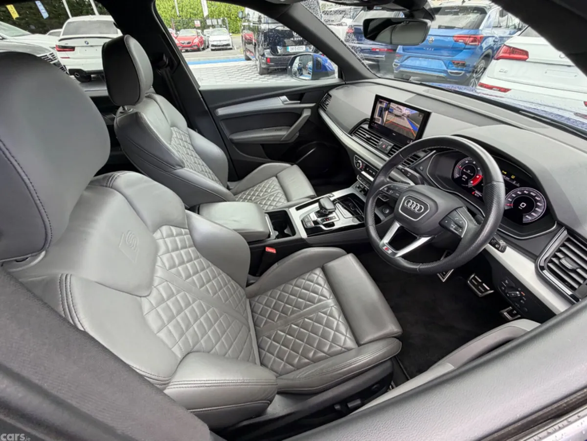 Audi Q5 SUV, Diesel, 2022, Blue