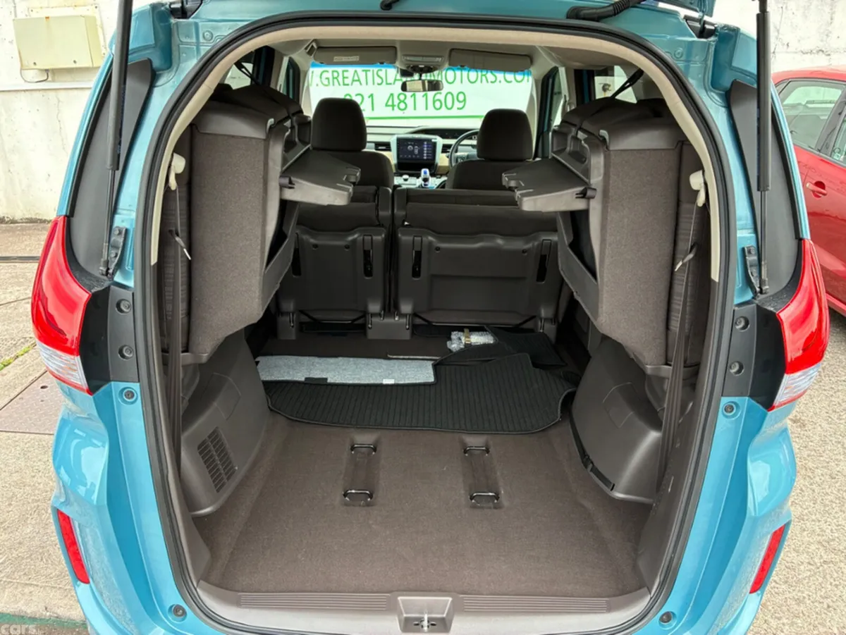 Honda Freed MPV, Petrol Hybrid, 2019, Blue