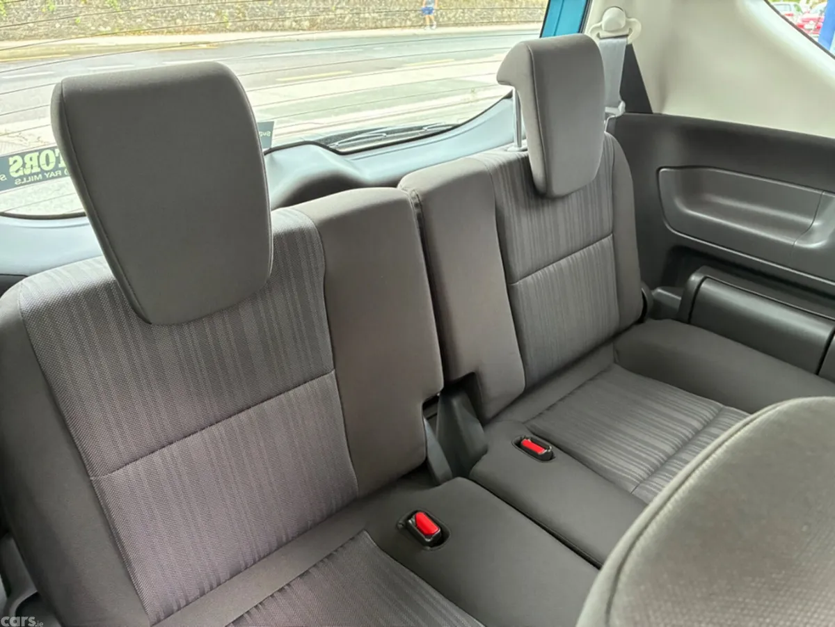 Honda Freed MPV, Petrol Hybrid, 2019, Blue