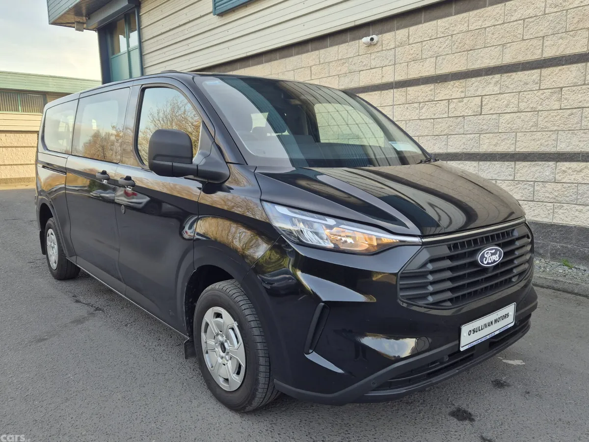 Ford Transit Custom Van, Petrol Plug-in Hybrid, 2026, Black