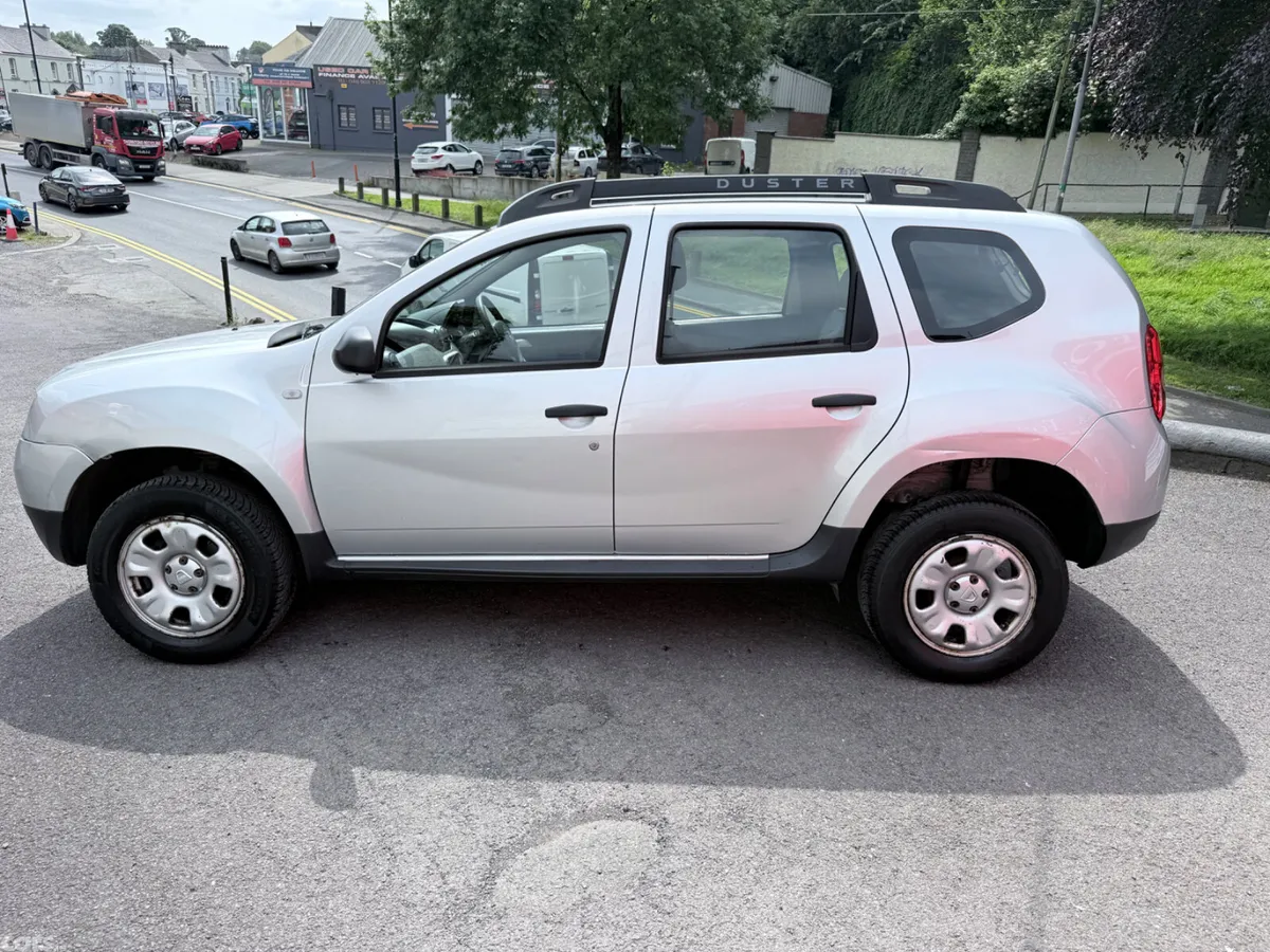 Dacia Duster SUV, Petrol, 2016, Silver