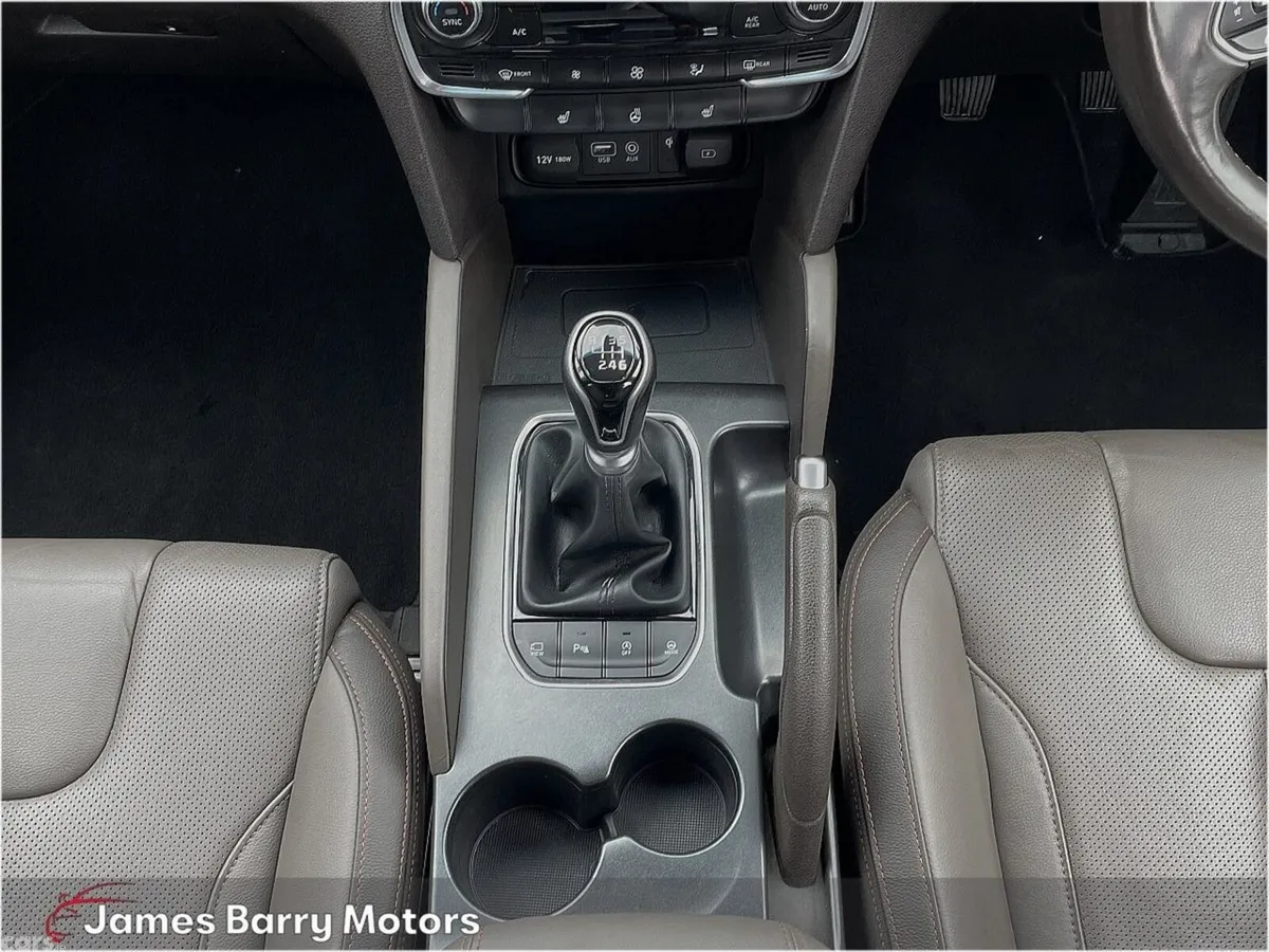 Hyundai Santa Fe SUV, Diesel, 2018, Black