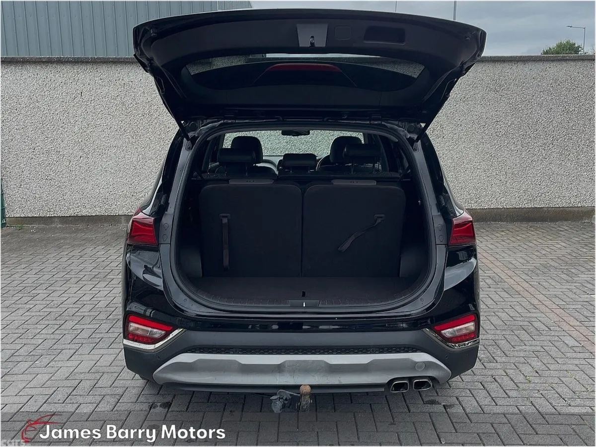 Hyundai Santa Fe SUV, Diesel, 2018, Black