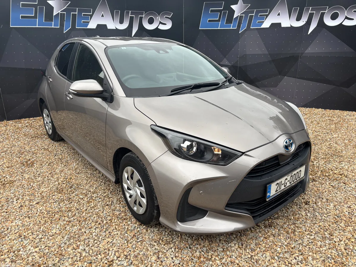 Toyota Yaris Hatchback, Petrol Hybrid, 2021, Grey