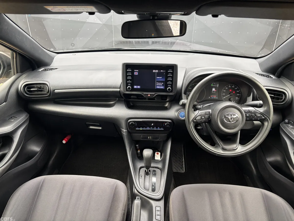 Toyota Yaris Hatchback, Petrol Hybrid, 2021, Grey