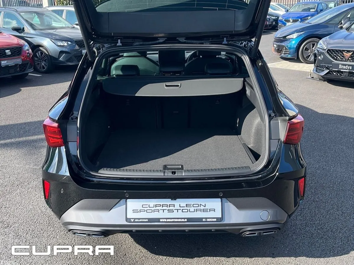 Cupra Leon Estate, Petrol, 2026, Black