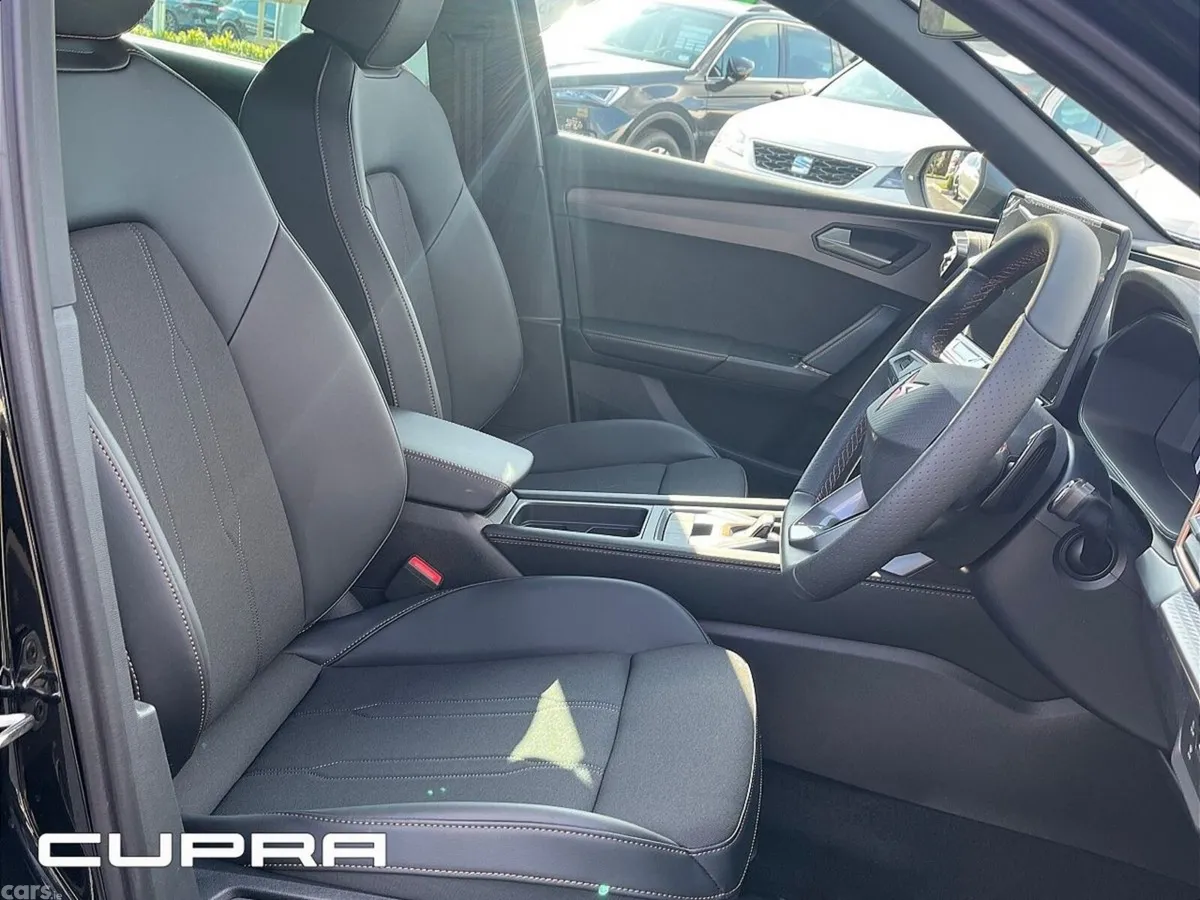 Cupra Leon Estate, Petrol, 2026, Black