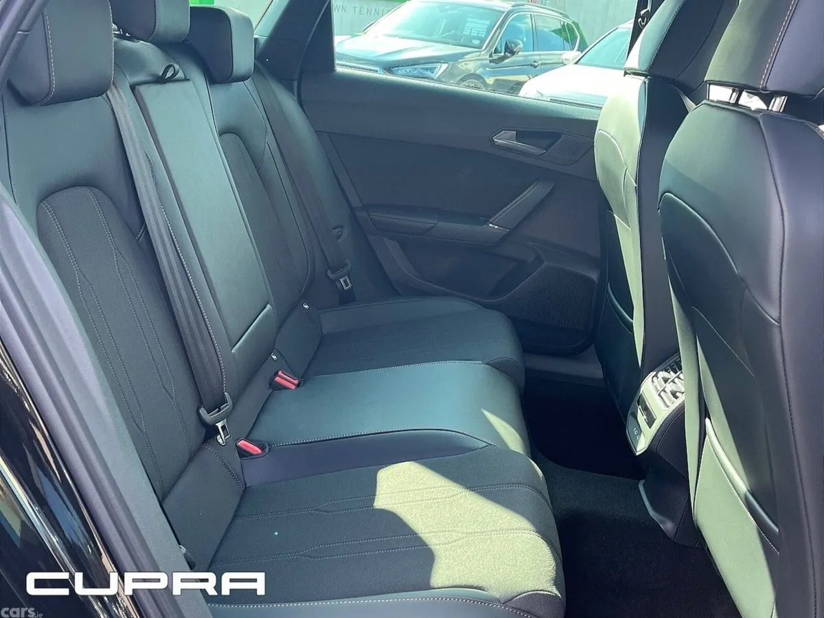 Cupra Leon Estate, Petrol, 2026, Black