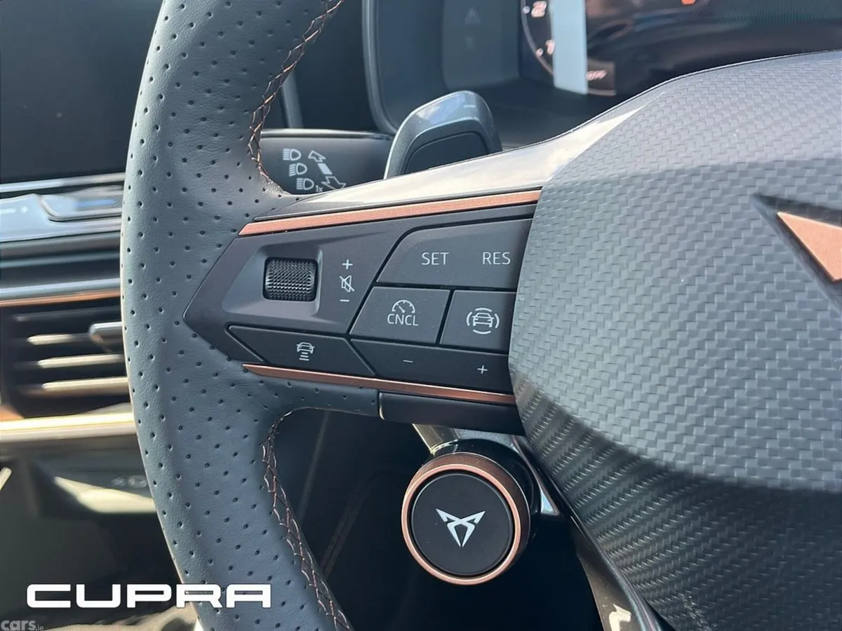 Cupra Leon Estate, Petrol, 2026, Black