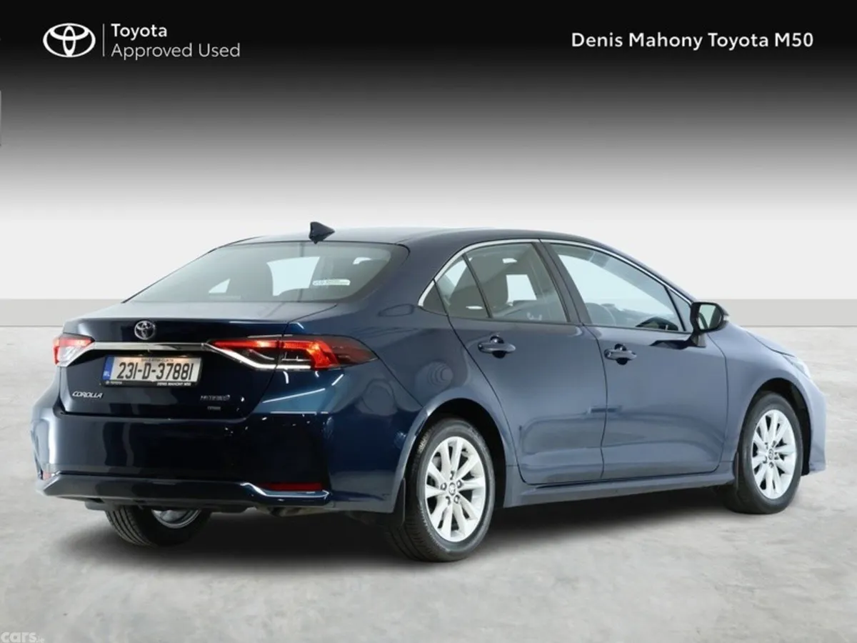 Toyota Corolla Saloon, Petrol Hybrid, 2023, Blue