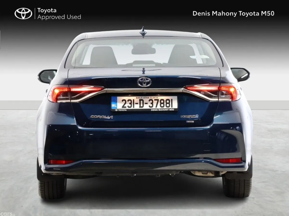 Toyota Corolla Saloon, Petrol Hybrid, 2023, Blue