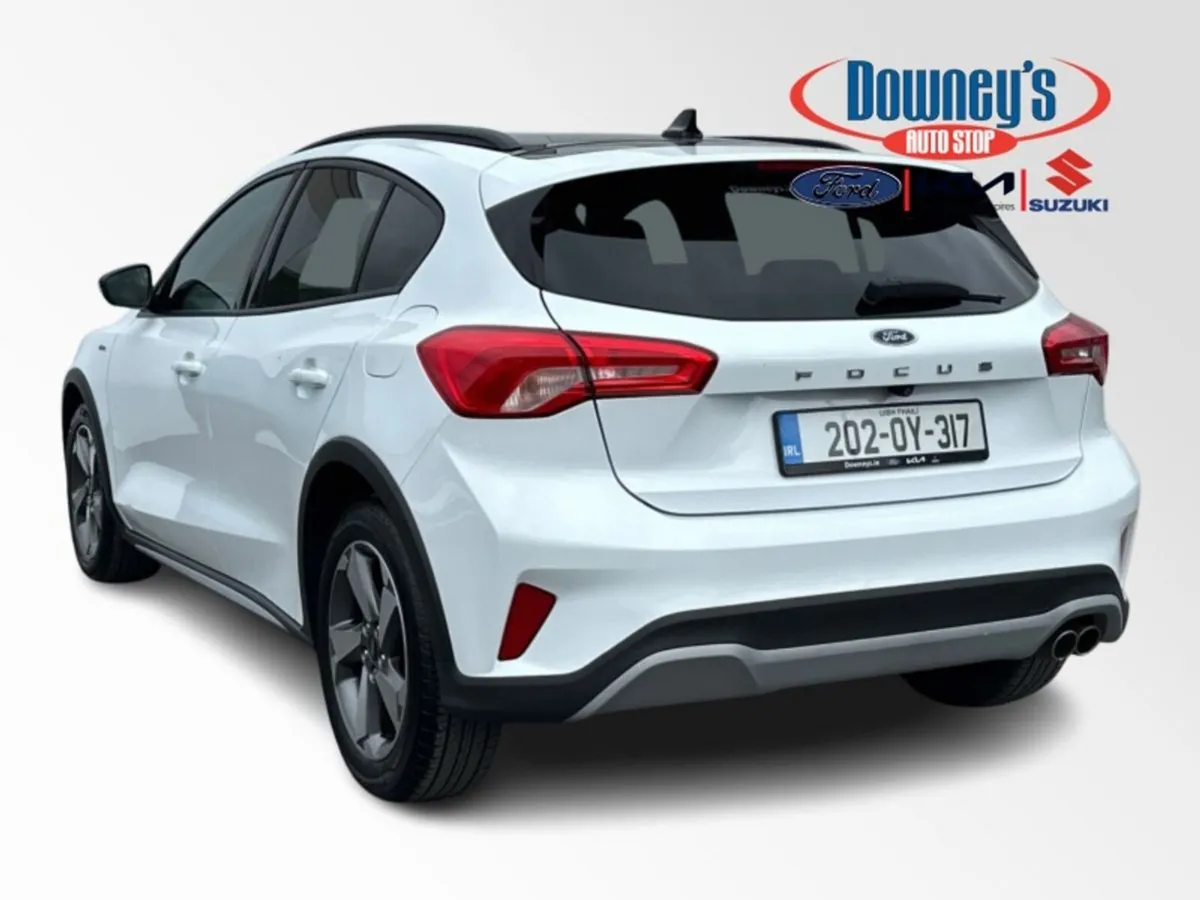 Ford Focus Hatchback, Petrol, 2020, White
