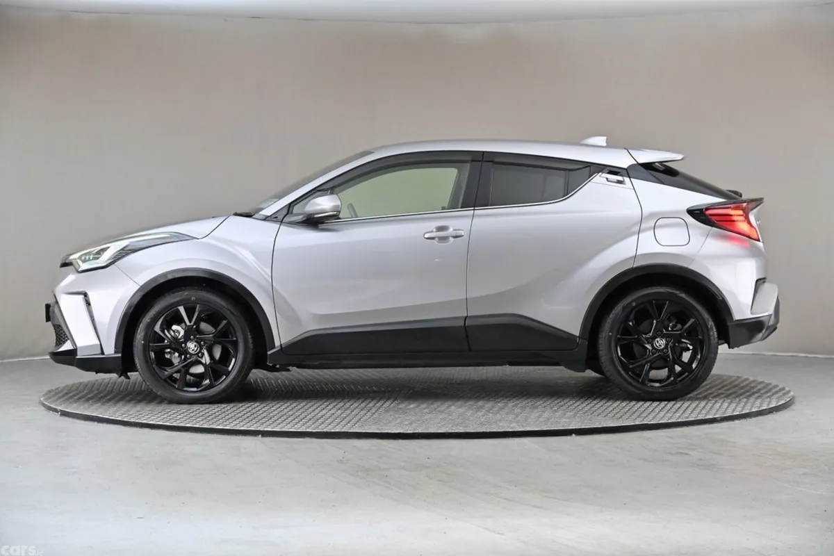 Toyota C-HR SUV, Petrol Hybrid, 2021, Grey