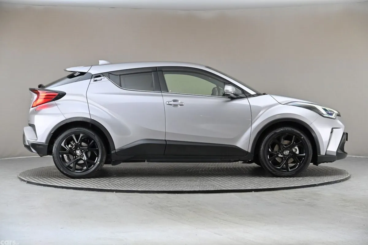 Toyota C-HR SUV, Petrol Hybrid, 2021, Grey