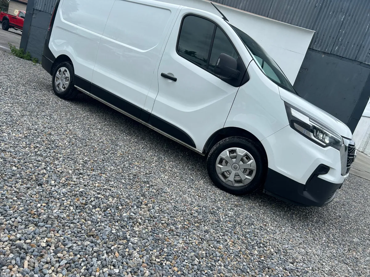 Nissan Primastar MPV, Diesel, 2022, White