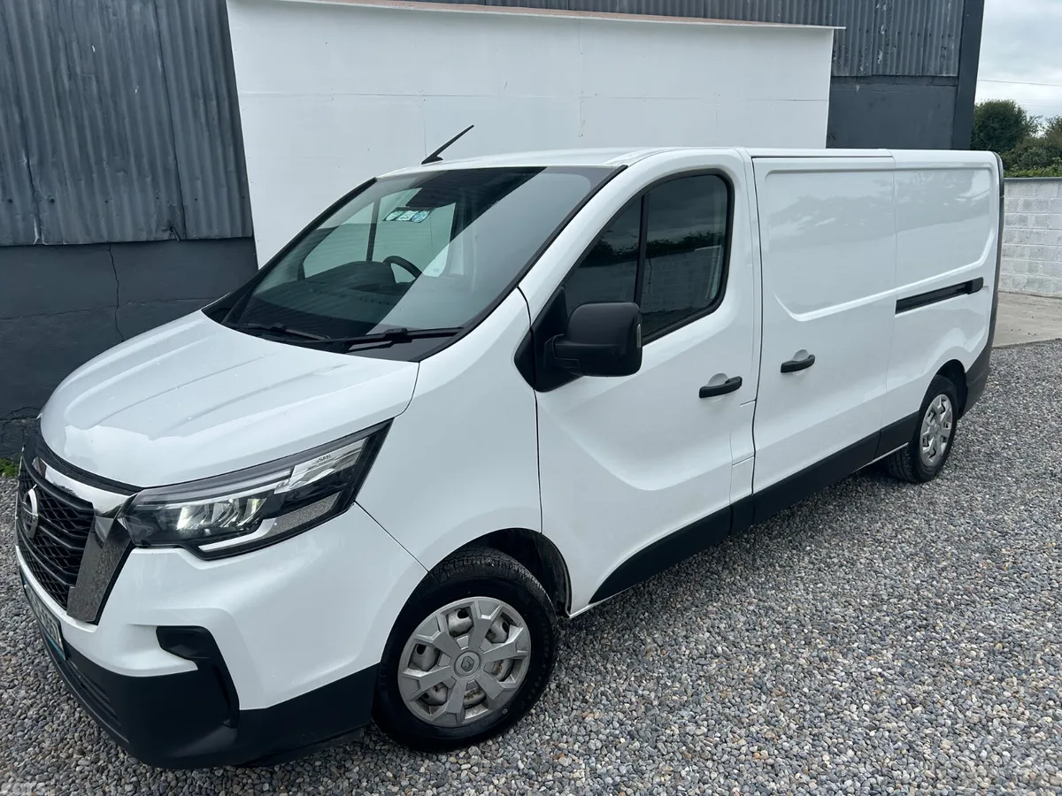 Nissan Primastar MPV, Diesel, 2022, White