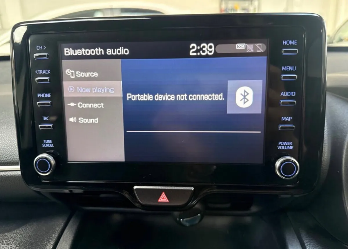 Toyota Yaris Cross Estate, Petrol Hybrid, 2022, Gold