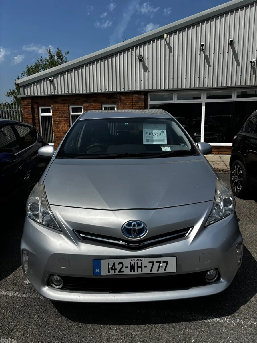 Toyota Prius MPV, Petrol Hybrid, 2014, Silver