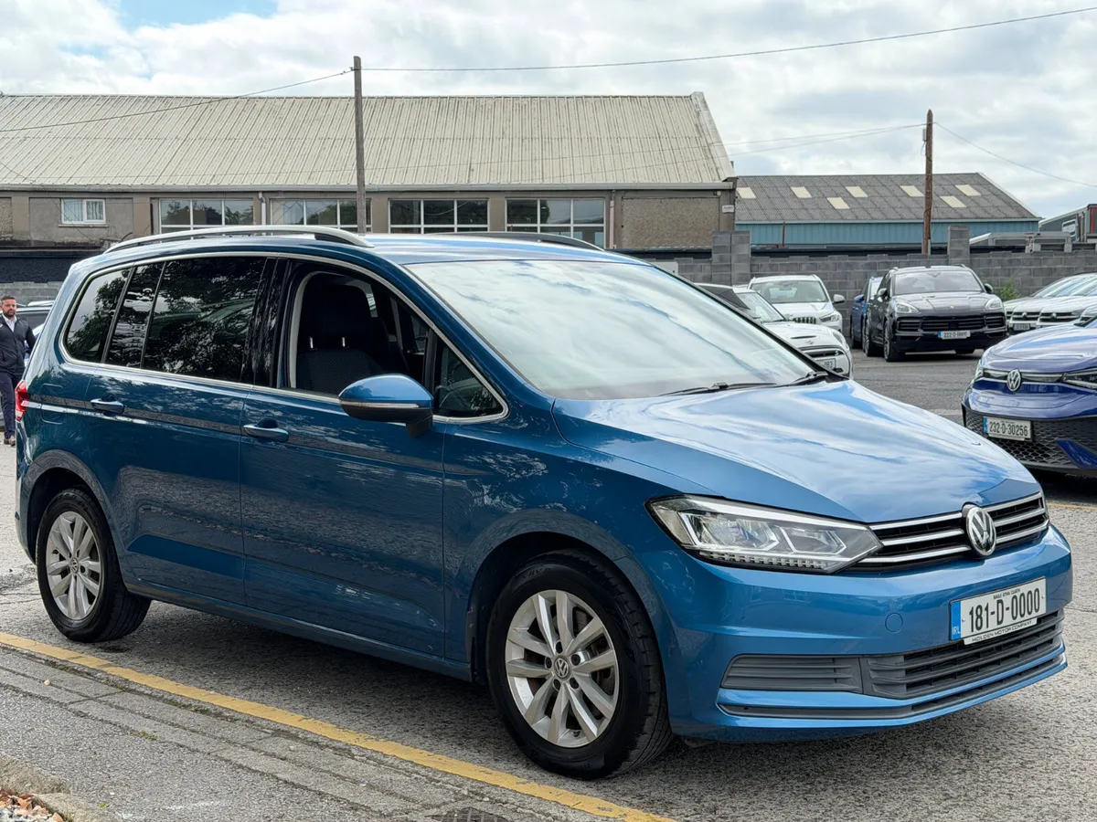 Volkswagen Touran Estate, Petrol, 2018, Black