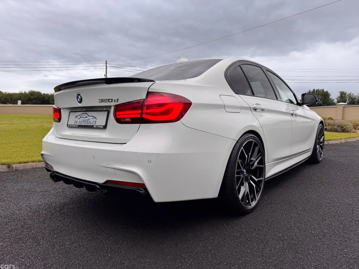 BMW 3-Series Saloon, Diesel, 2019, White
