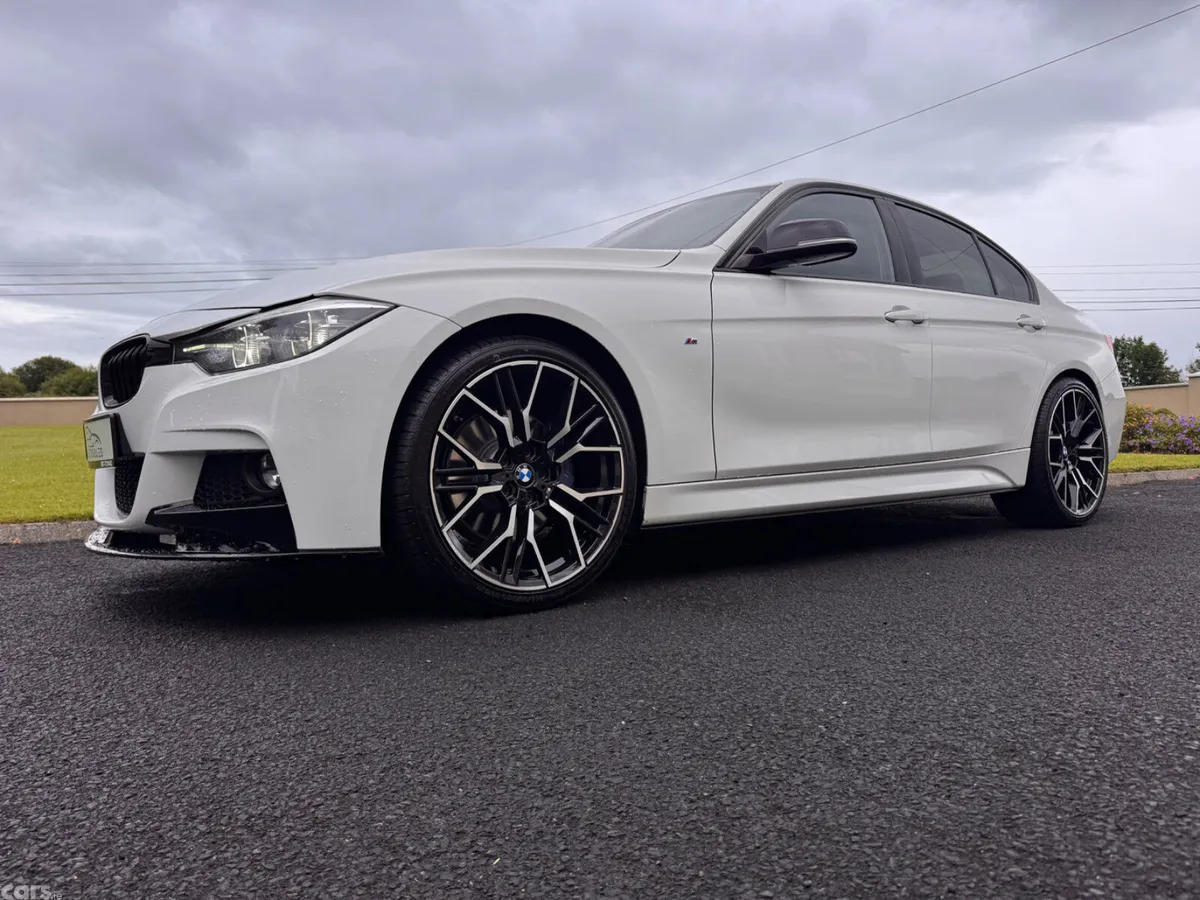 BMW 3-Series Saloon, Diesel, 2019, White
