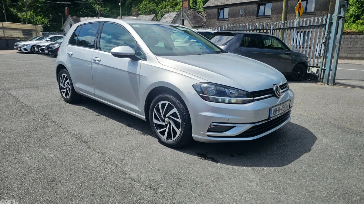 Volkswagen Golf Hatchback, Petrol, 2019, Silver