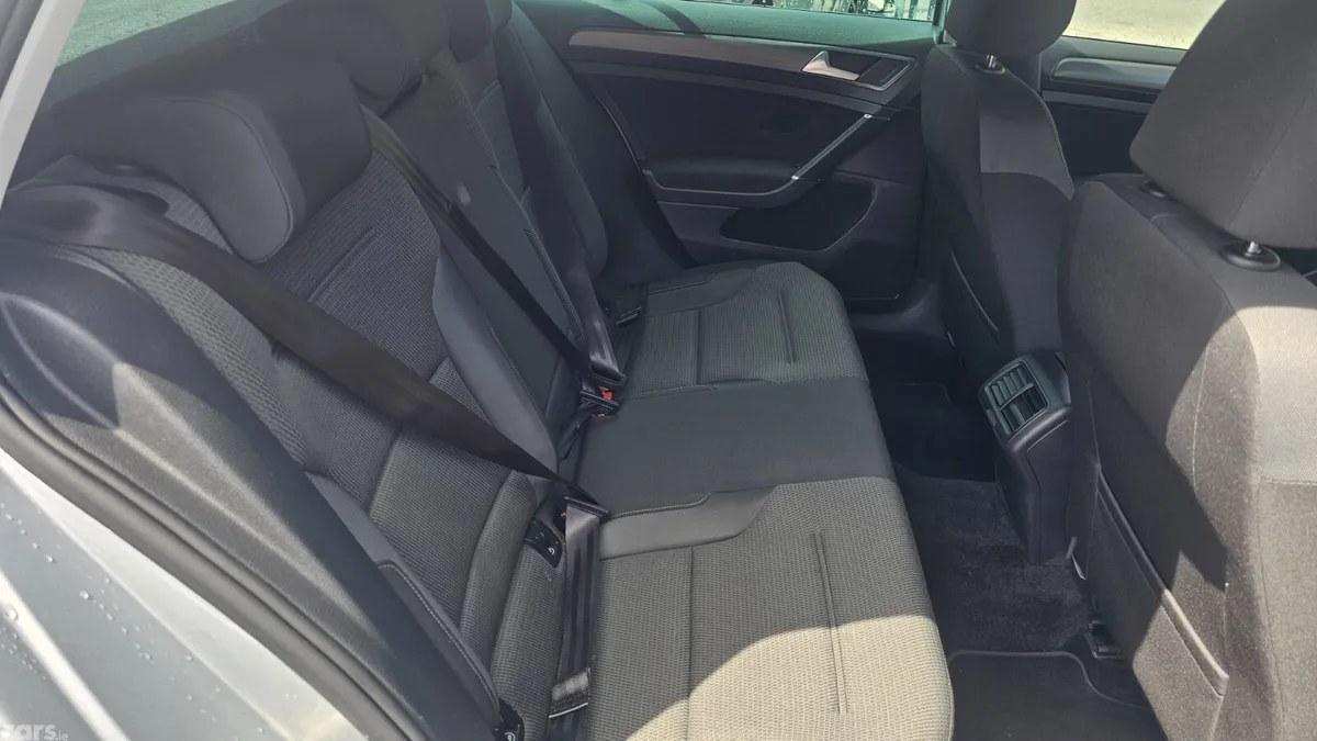 Volkswagen Golf Hatchback, Petrol, 2019, Silver