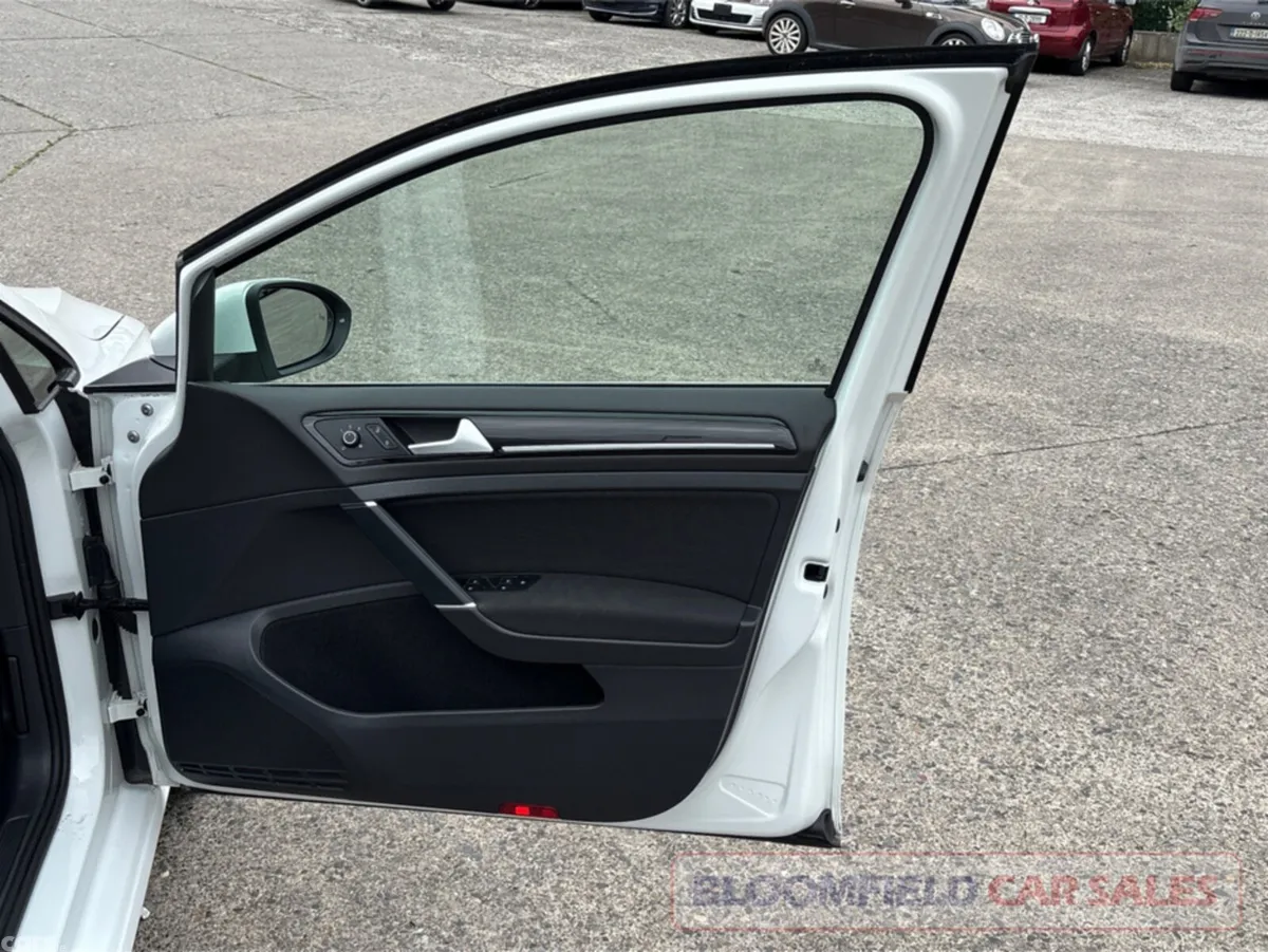 Volkswagen Golf Hatchback, Petrol, 2019, White