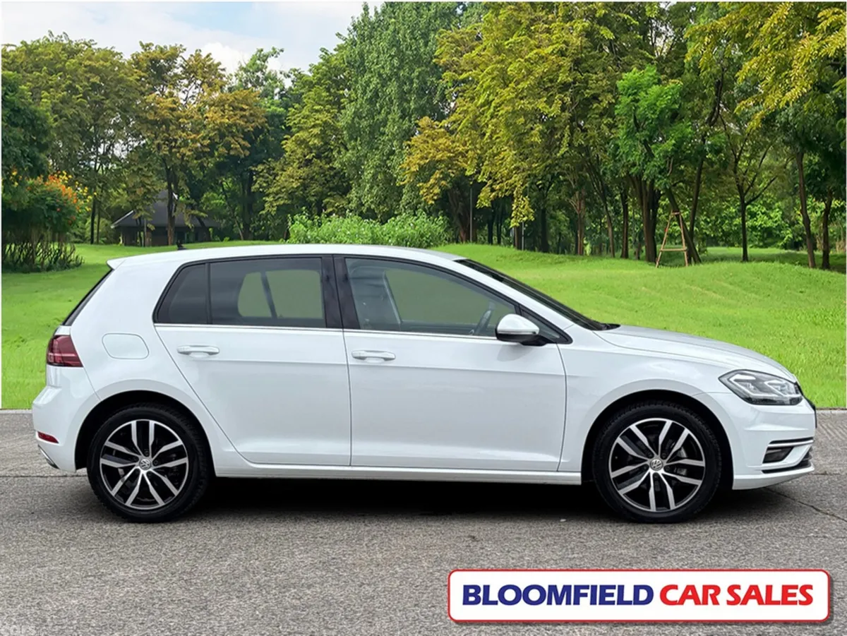 Volkswagen Golf Hatchback, Petrol, 2019, White