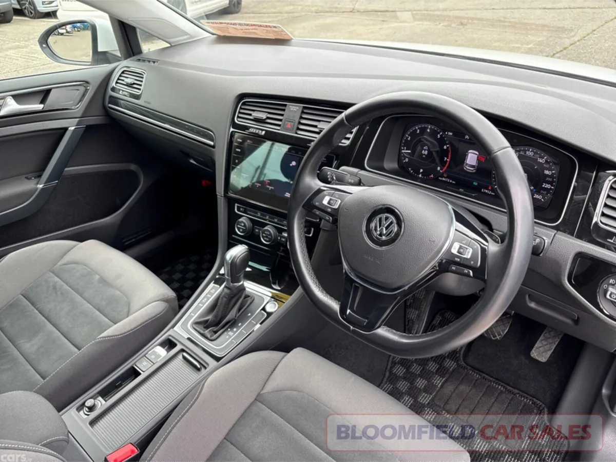 Volkswagen Golf Hatchback, Petrol, 2019, White
