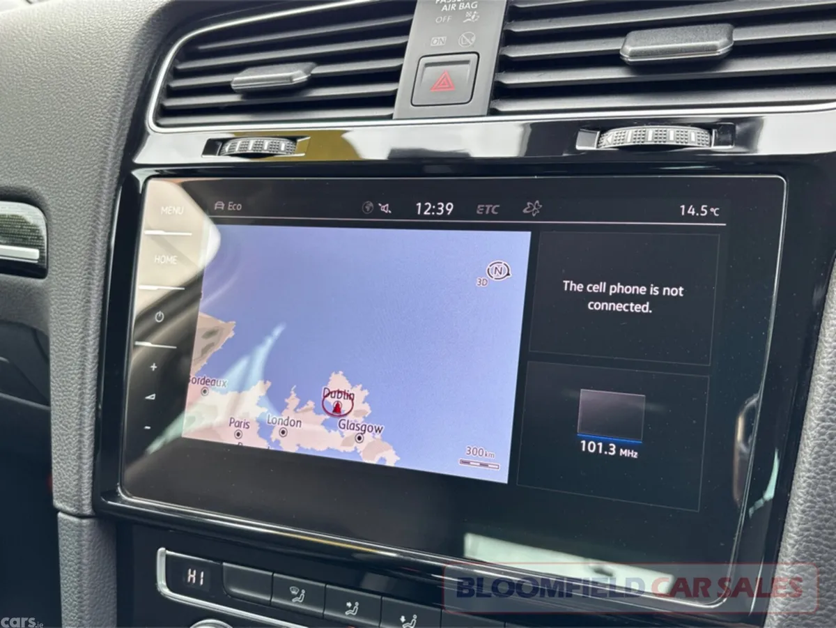 Volkswagen Golf Hatchback, Petrol, 2019, White