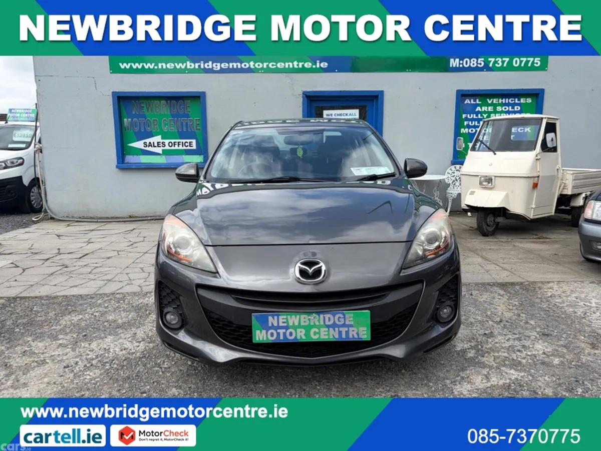Mazda Mazda3 Saloon, Diesel, 2012, Grey