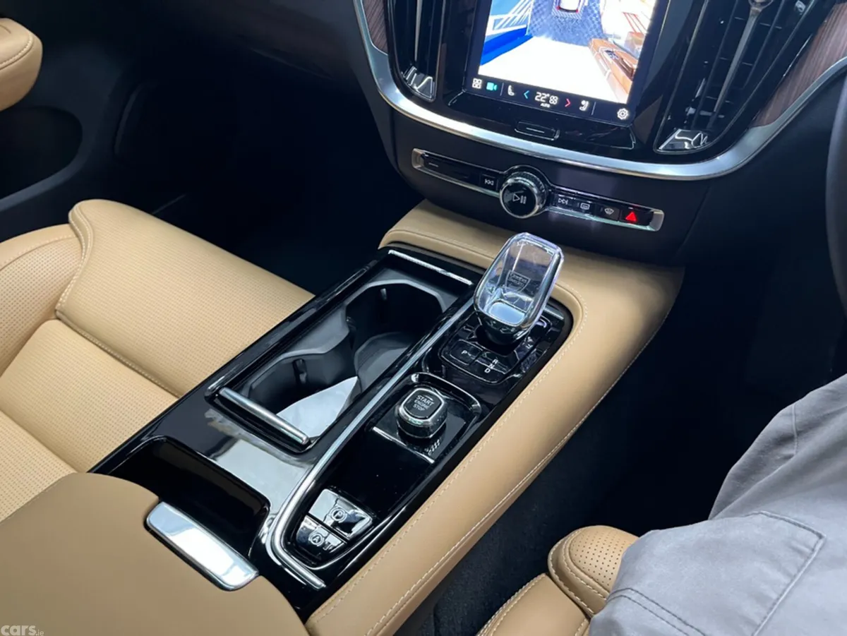 Volvo V60 Saloon, Petrol Plug-in Hybrid, 2024, White