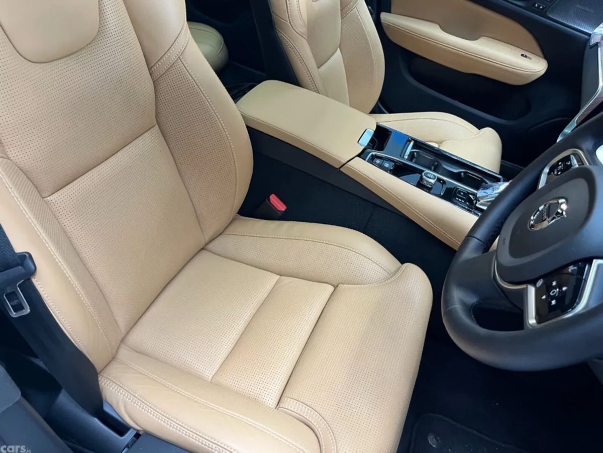 Volvo V60 Saloon, Petrol Plug-in Hybrid, 2024, White