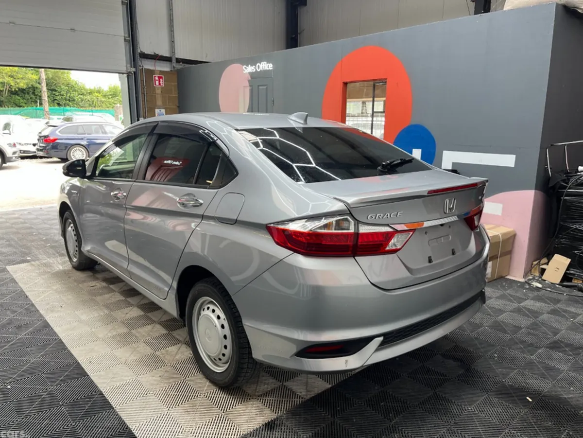 Honda Grace Saloon, Petrol Hybrid, 2021, Silver