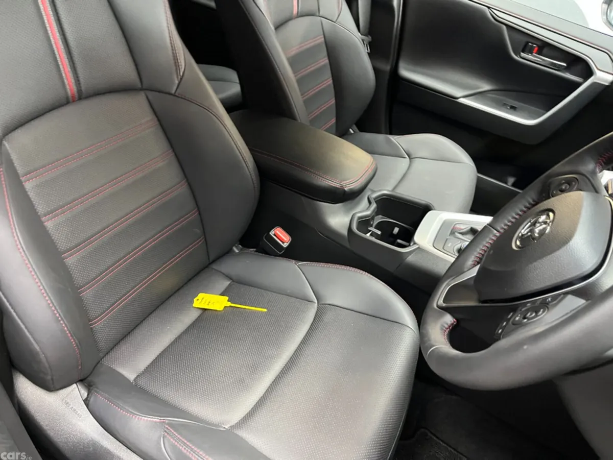 Toyota RAV4 SUV, Petrol Hybrid, 2024, Grey