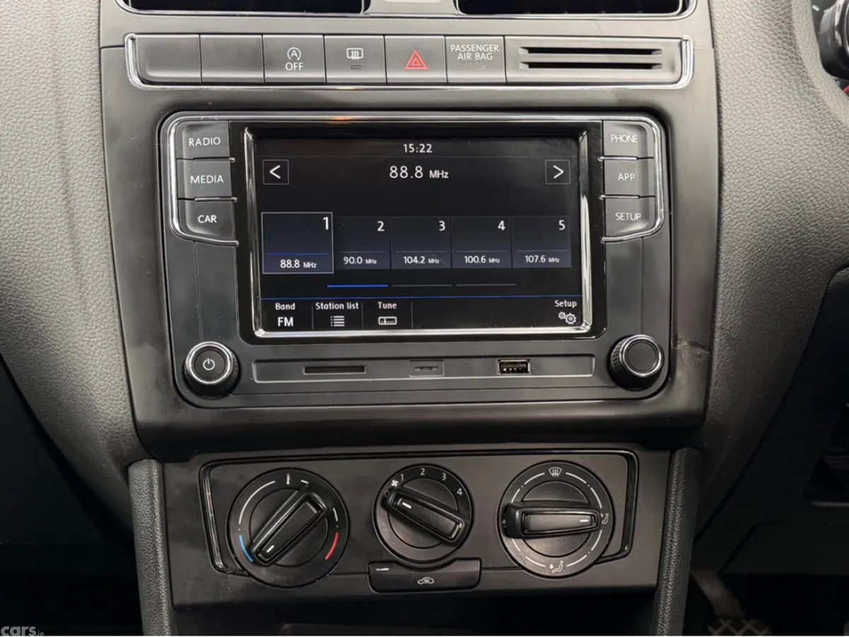 Volkswagen Polo Hatchback, Petrol, 2015, Grey