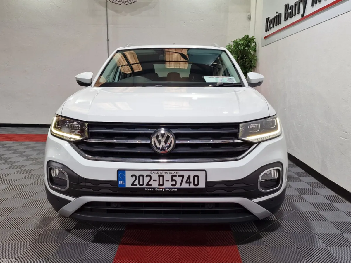 Volkswagen T-Cross SUV, Petrol, 2020, White