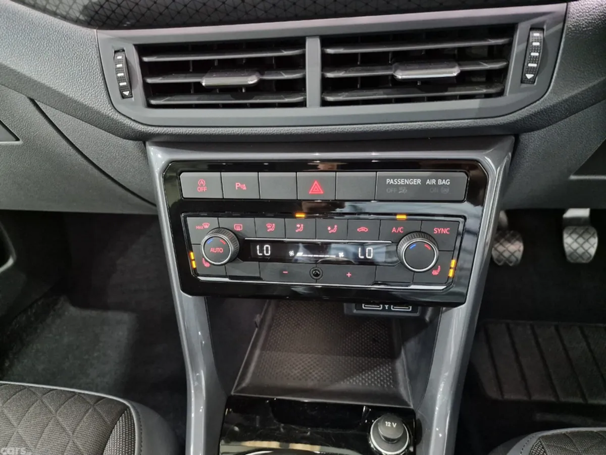 Volkswagen T-Cross SUV, Petrol, 2020, White