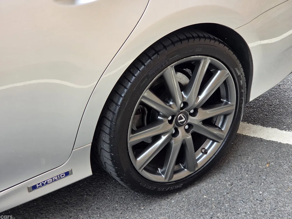 Lexus GS Saloon, Petrol Hybrid, 2014, Silver