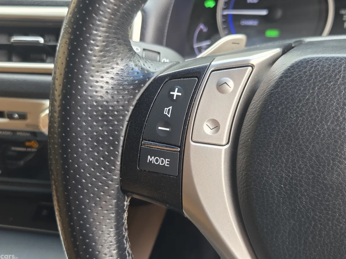 Lexus GS Saloon, Petrol Hybrid, 2014, Silver