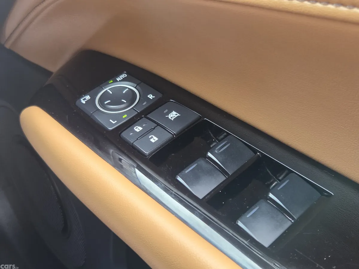 Lexus GS Saloon, Petrol Hybrid, 2014, Silver